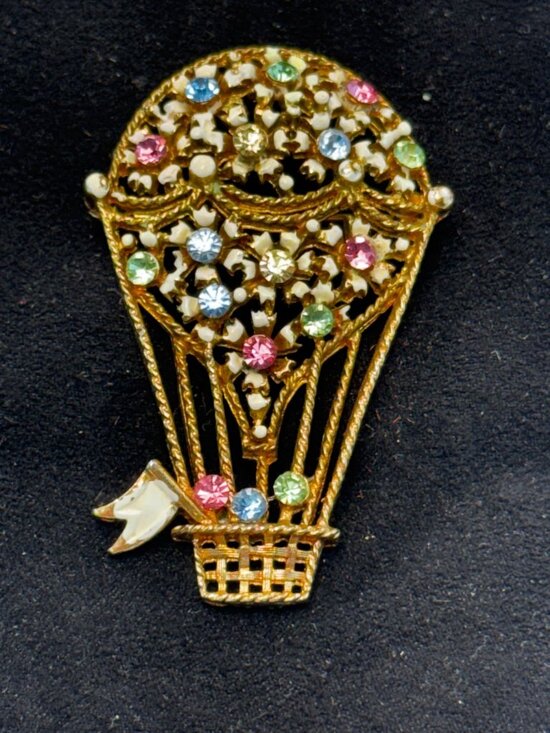 Unsigned Jewelry - Vintage Hot Air Balloon Brooch Pastel Rhinestone Enamel Gold Tone Figural Pin